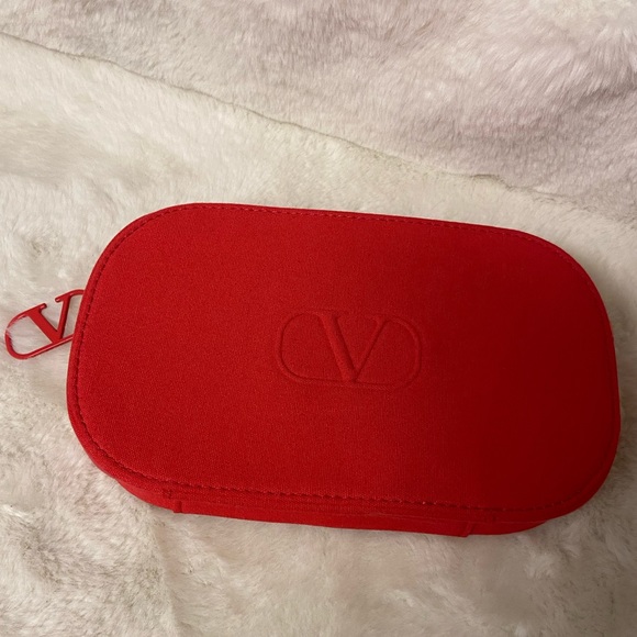 Valentino Handbags - Valentino small zippered hand bag red